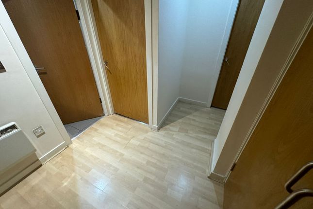 207 Metropolitan Apartments, 20 Lee Circle, Leicester photo 2