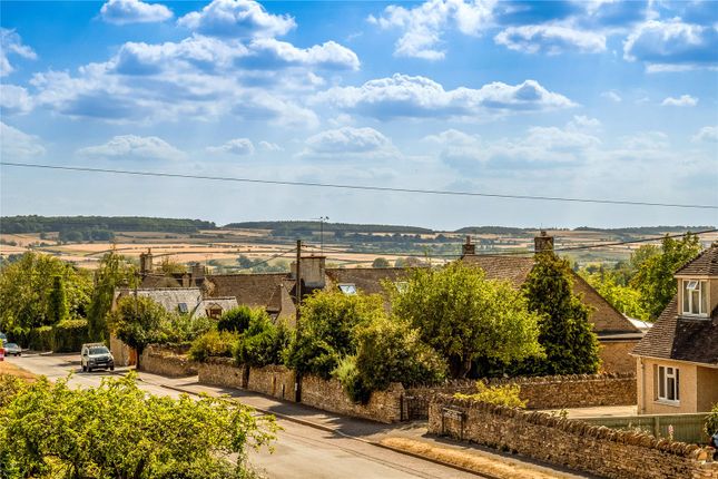 Flat 3,, Eversley Close, Chipping Norton photo 2
