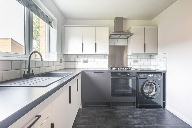 Flat for sale in Porter Brook View, Sharrow Vale