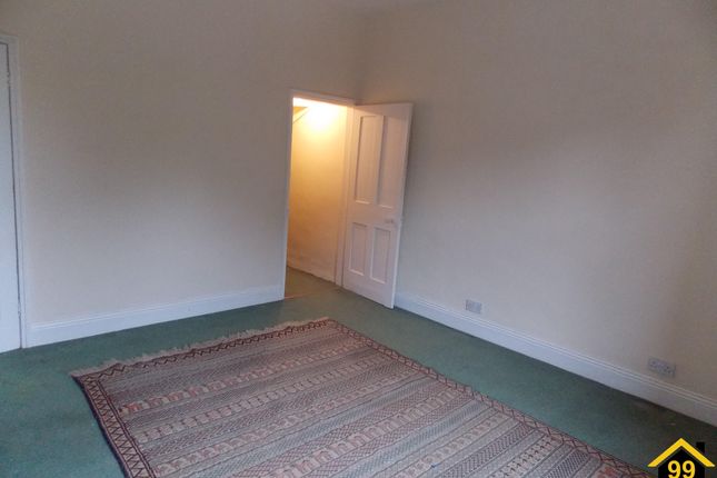 Terraced house to rent in Friary Road, Newark, Notts.