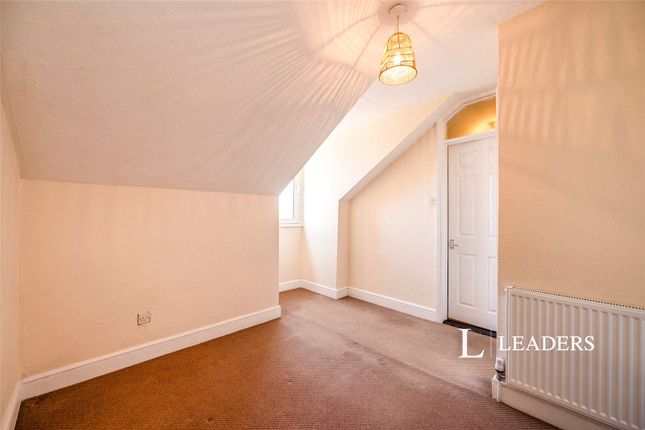 Flat 3, 6, St. Ronans Avenue, Hampshire photo 4
