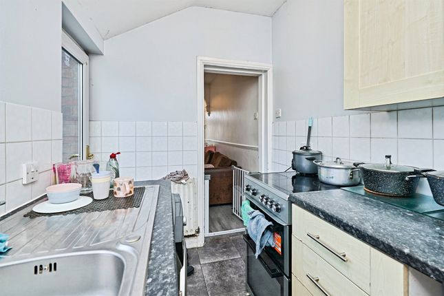 9, Short Street, Wednesbury photo 3