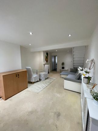 2 Bedroom Mid-Terrace