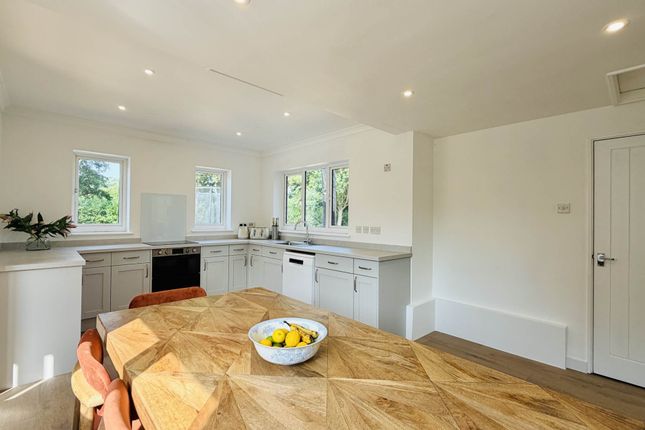 Barberry, Bakers Lane, Wallingford photo 4