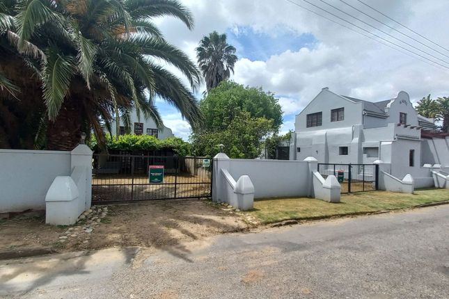 Detached house for sale in 19 Uys Street, Heidelberg, Western Cape, South Africa