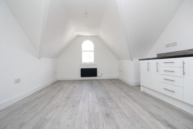 25 Flat 5, South Road, Herne Bay photo 2