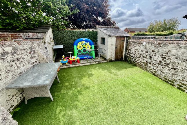 35, Lytham Road, Freckleton photo 2