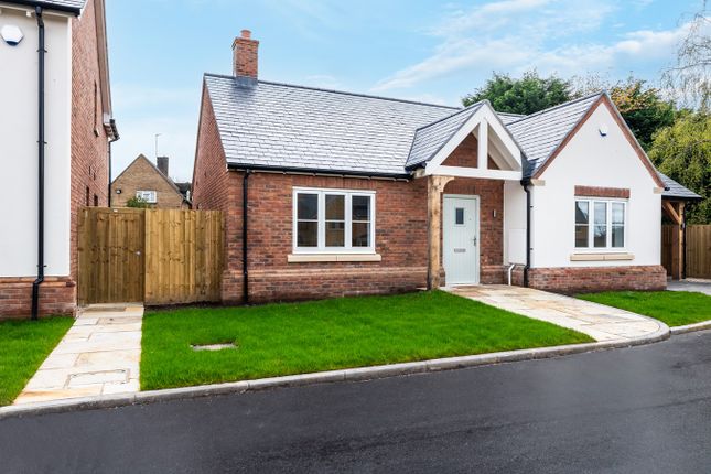 Detached bungalow for sale in Top Street, Northend, Southam