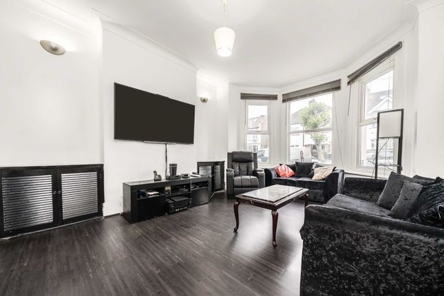 Terraced house for sale in Fallow Court Avenue, London