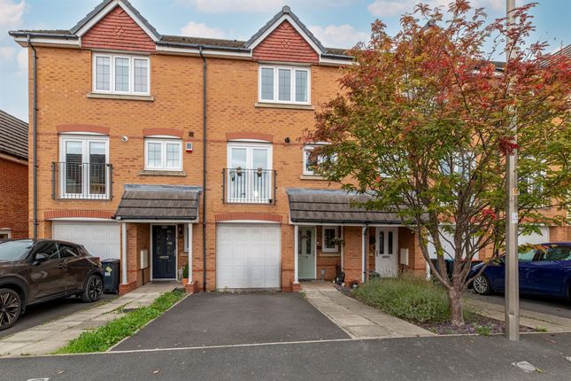 4-bed house on 17 Callender Gardens, Frodsham, £265,000