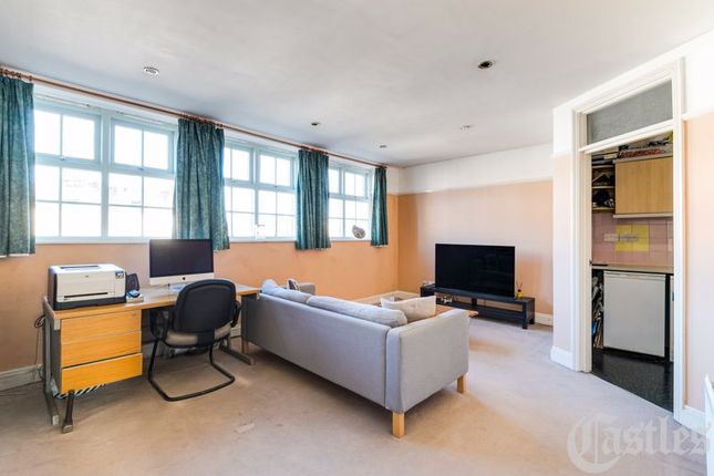 Thumbnail Flat for sale in The Strand Building, Urswick Road, London