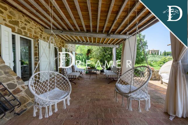 Villa for sale in Localita Podere Salicutti, Montalcino, Toscana