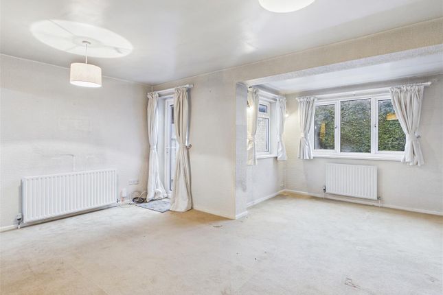 46, Ravensdale Road, Dronfield photo 4