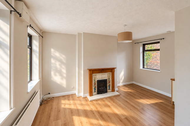 18 St Christopher Avenue, Stoke-on-Trent photo 2