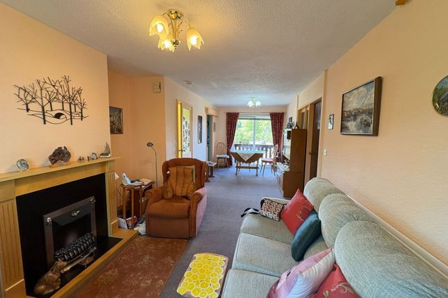 19, Swan Hey, Maghull photo 2