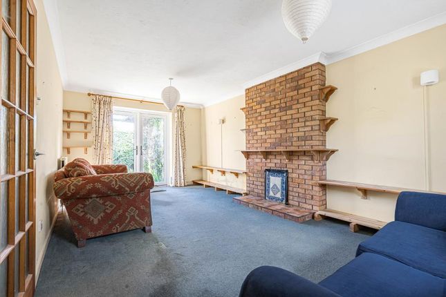 5, St. James Close, Stretham photo 2
