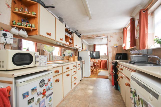 9, Grove Street, Wellingborough photo 3