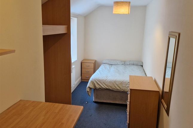 46rty, yui, Dawlish Road, Birmingham photo 2