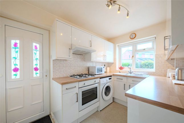 7, Carr Wood Way, Pudsey photo 3
