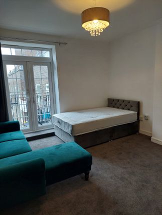 Thumbnail Room to rent in Morrish Road, London