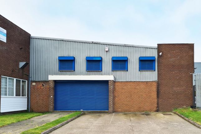 Thumbnail Warehouse to let in Loverock Road, Reading, Berkshire
