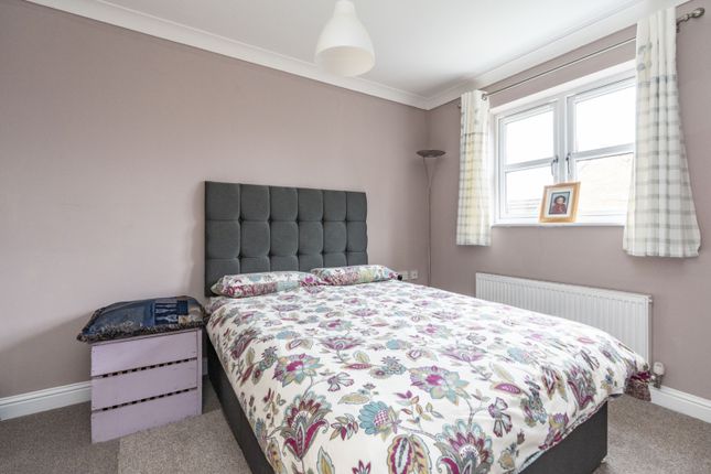 End terrace house for sale in Pulman Court, Spalding