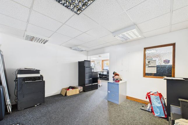 First Floor Offices, 96-98, Victoria Road, Wallasey photo 3