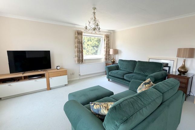 Flat 9, Como House, 105 Carlisle Road, Eastbourne photo 4