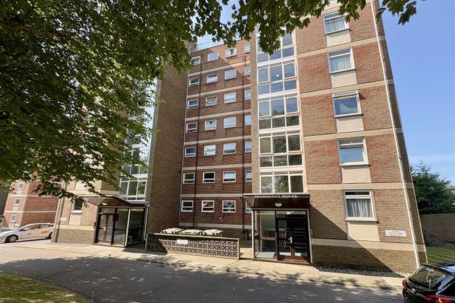Flat 6, Selmeston House, Upperton Road, Eastbourne photo 2