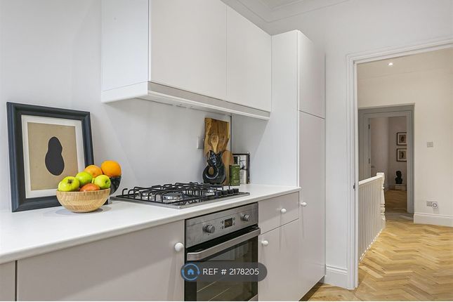 Thumbnail Flat to rent in Edward Road, London