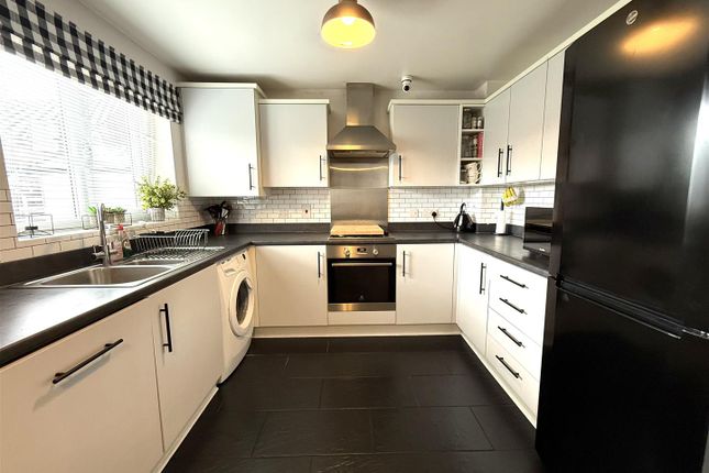 63, Priory Avenue, Rugeley photo 3