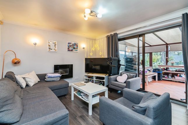 3, Berry Court, Holly Gardens, Nottingham photo 2