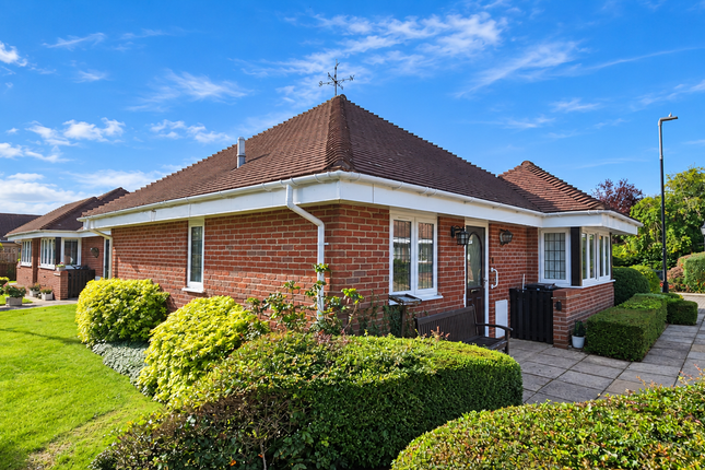 2-bed bungalow on 11, Walnut Close, Stourbridge, £289,950