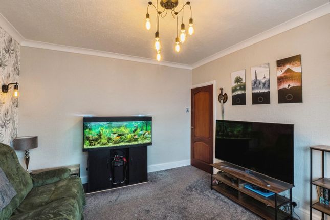 10, Manor Drive, Lancashire photo 4