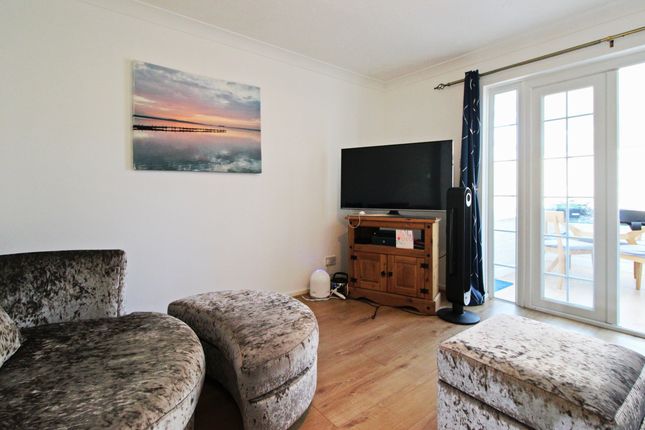 89 Broomfield Road, Herne Bay photo 4