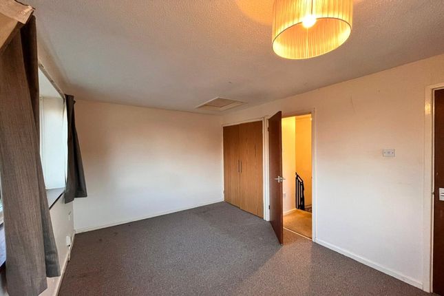 30, Roundhill Way, Leicestershire photo 4