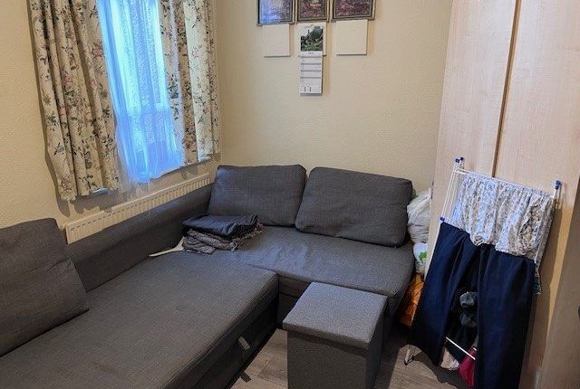 2@166A, High Street, Ruislip photo 5