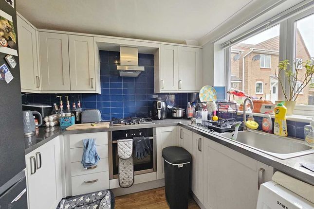 30, Dove Close, Sleaford photo 2