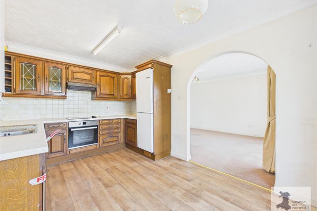 10 Brynonnen, St. Dogmaels Road, Cardigan photo 4