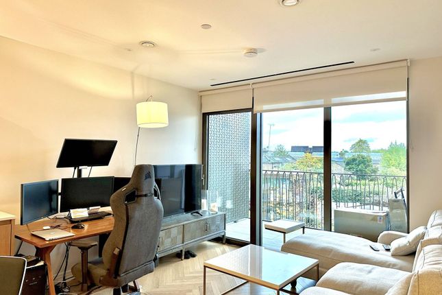 Hampton House, Fulham Broadway photo 4