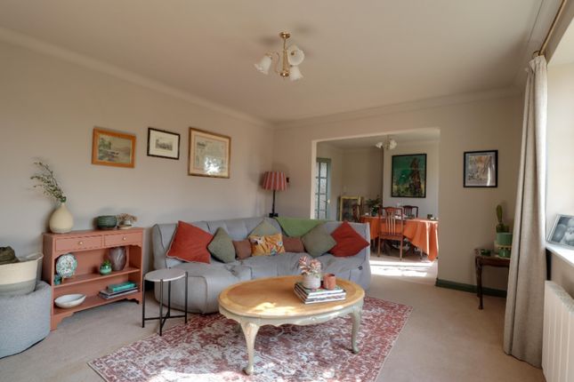 44, Woolsthorpe Road, Grantham photo 4