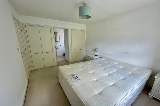 8, Hornsmill Way, Helsby, Frodsham photo 5