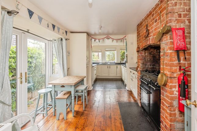 2, Manor Road, Norwich photo 2