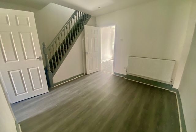 5, West View Avenue, Huyton photo 2