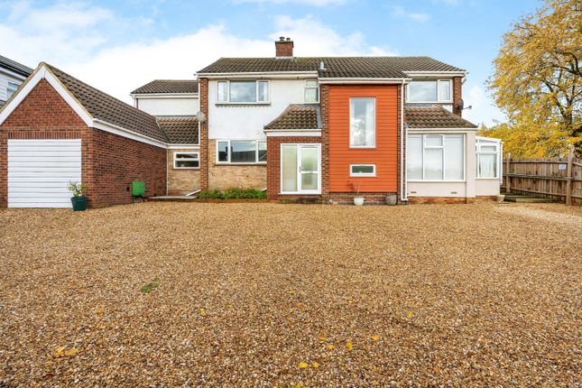 Thumbnail Detached house for sale in Brickhill Drive, Bedford, Bedfordshire