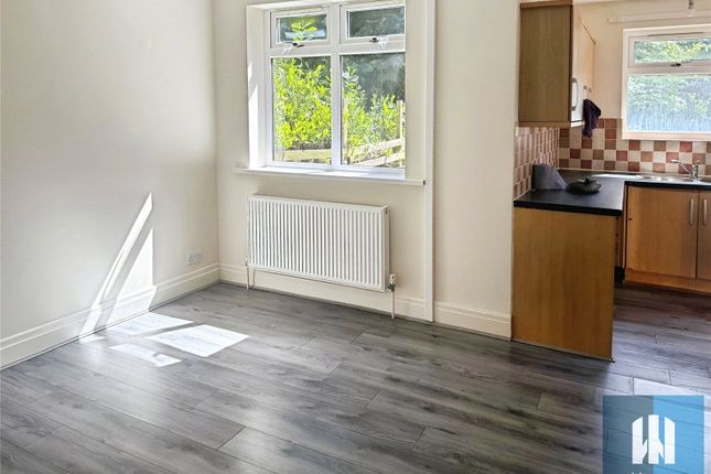 68, Nabcroft Lane, Huddersfield photo 2