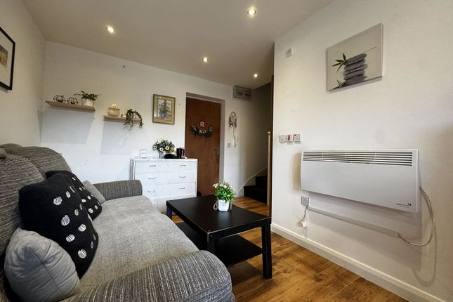 Flat 7 Melbourne House, Melbourne Place, Bradford photo 5