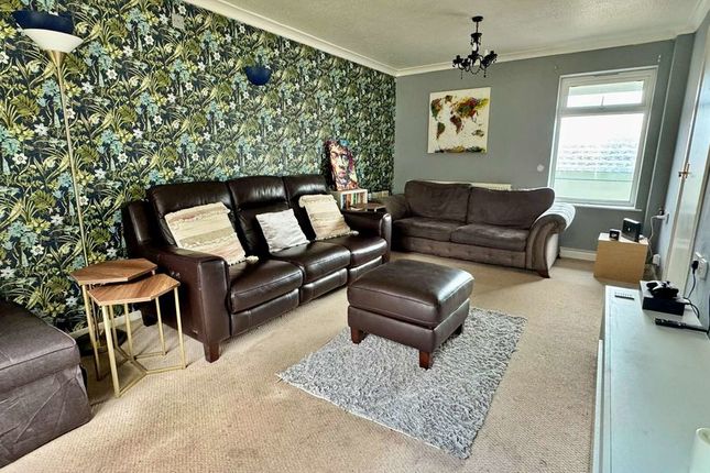 30, Staverton Crescent, Lincoln photo 3
