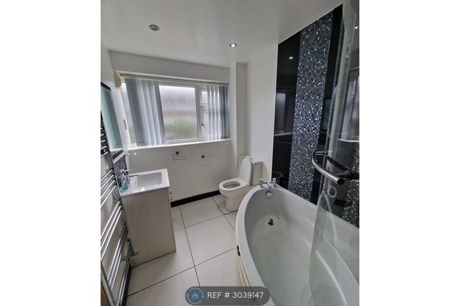 Baslow Drive, Heald Green, Cheadle photo 5