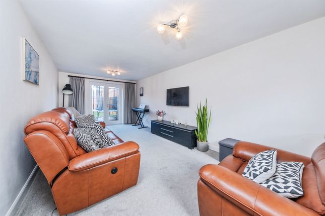 69, Hobby Road, Banbury photo 2